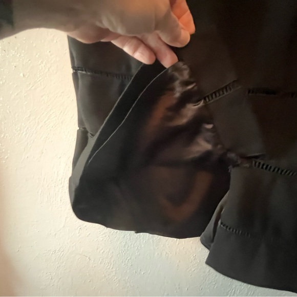 GILI Black Pencil Skirt with detail at hem line, lined Size 18W - Picture 5 of 6